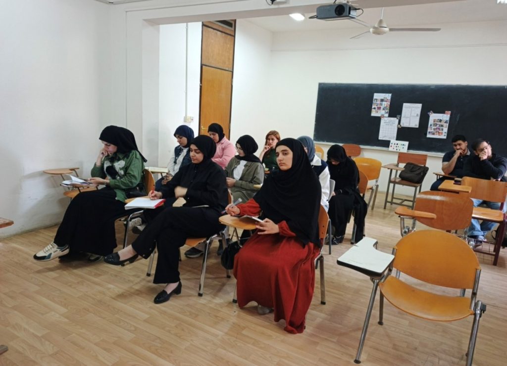Department of Energy Engineering Organizes Specialized Seminar on Website Development and Design